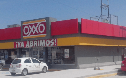 Construcción de tienda OXXO